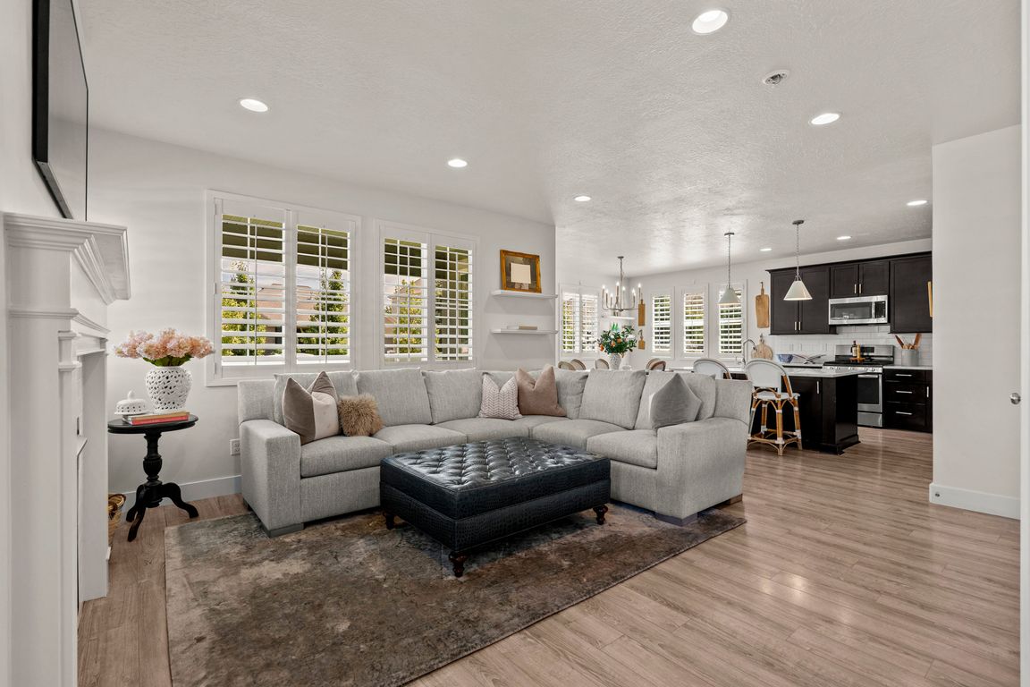 next background image