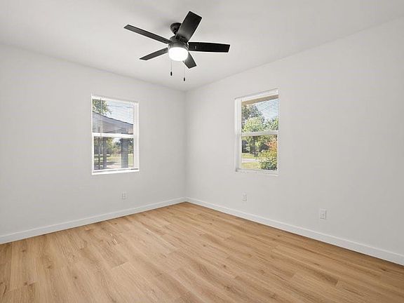 5th image of 200 Chaparral Rd