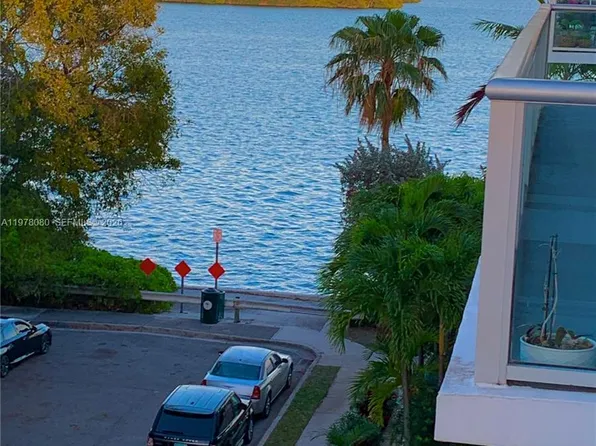 720 NE 62nd St APT 403, Miami, FL 33138