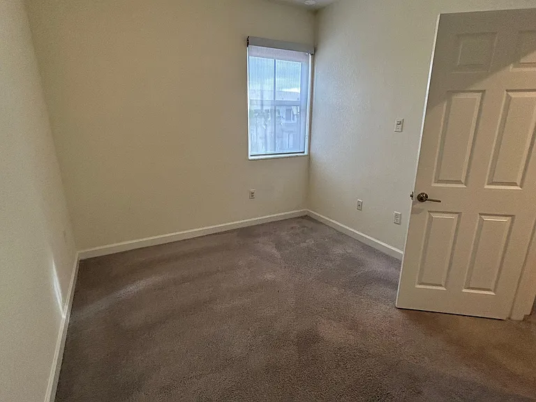 3229 W 106th Ter — Photo 24