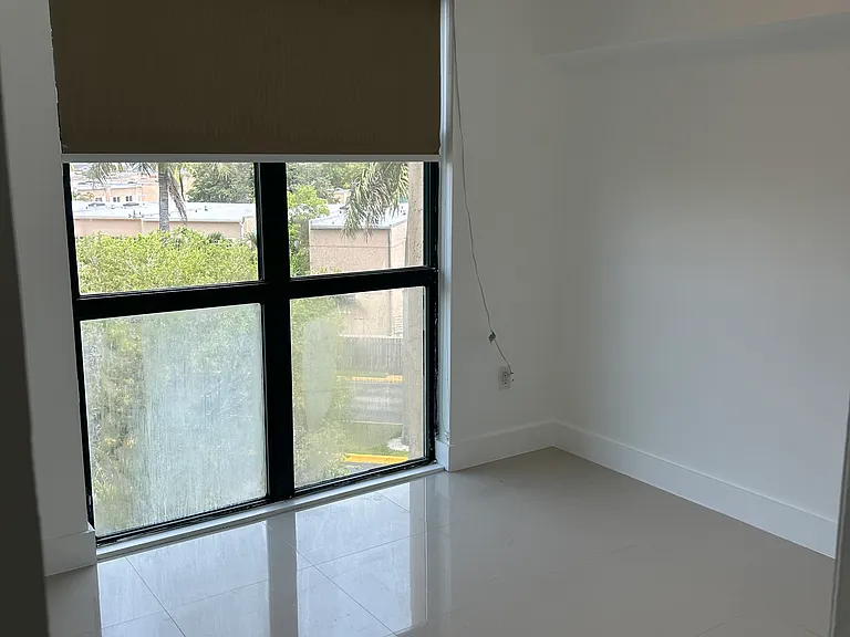 2075 SW 122nd Ave #409 — Photo 16