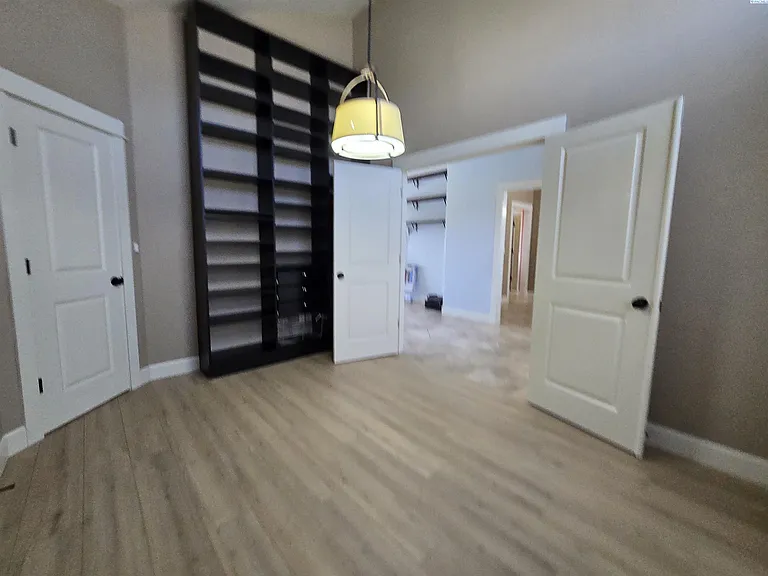 2914 Karlee Dr — Photo 22