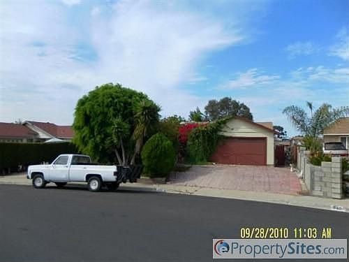 1st image of 850 Dahlia Ct