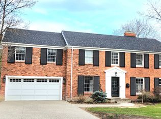 1084 Bedford Rd, Grosse Pointe Park, MI 48230