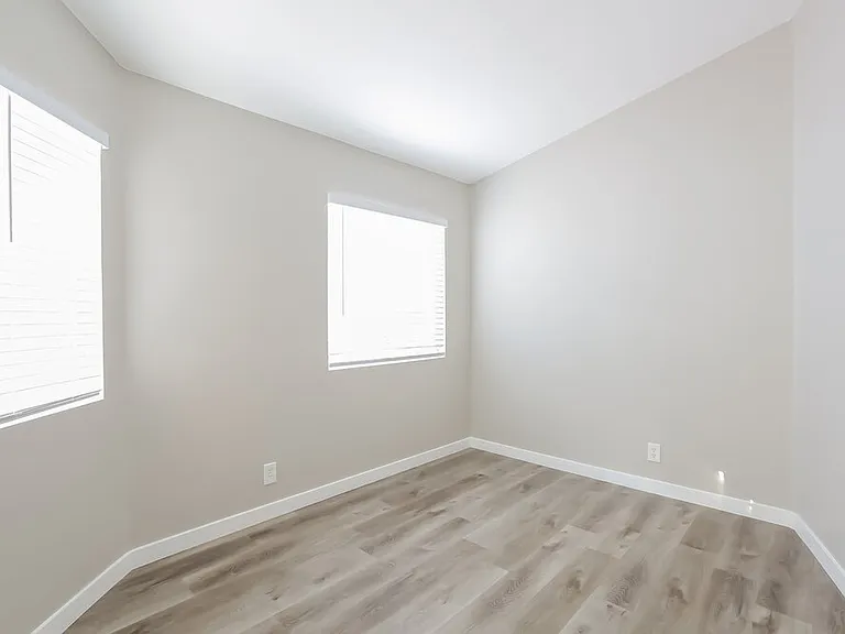 8253 Ten Gallon Ct — Photo 12