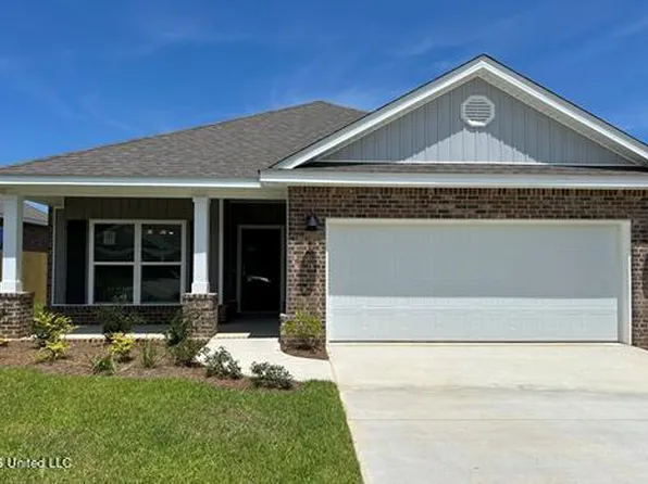 17920 Kelso Dr, Diberville, MS 39540