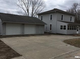 608 Williams St, Victor, IA