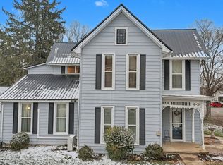 203 E Poplar St, Harrodsburg, KY 40330