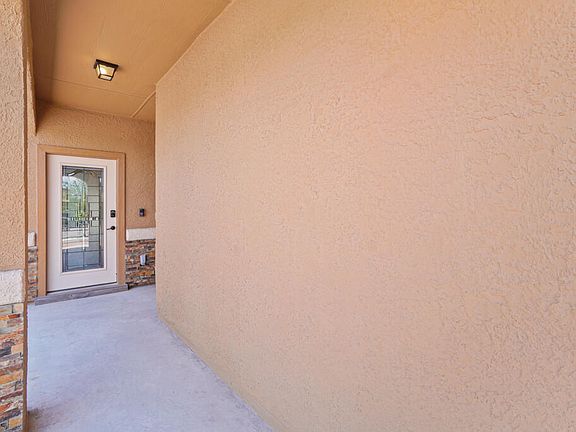 2nd image of 852 Lemington St