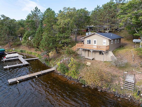 3rd image of 6833 View Point Lodge Rd