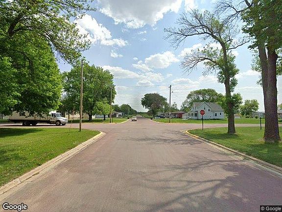 Exterior Neighborhood (street photo)