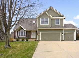 2447 SW 11th Ter, Lees Summit, MO 64081