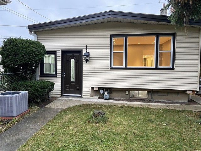 1st image of 4323 N Newland Ave