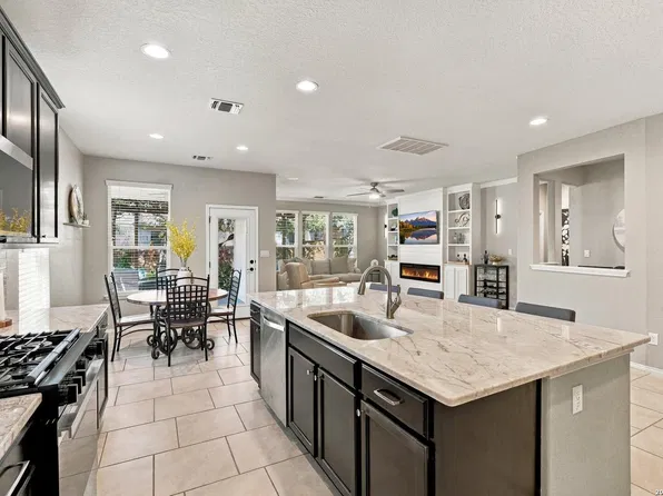 10823 Red Sage, Helotes, TX 78023