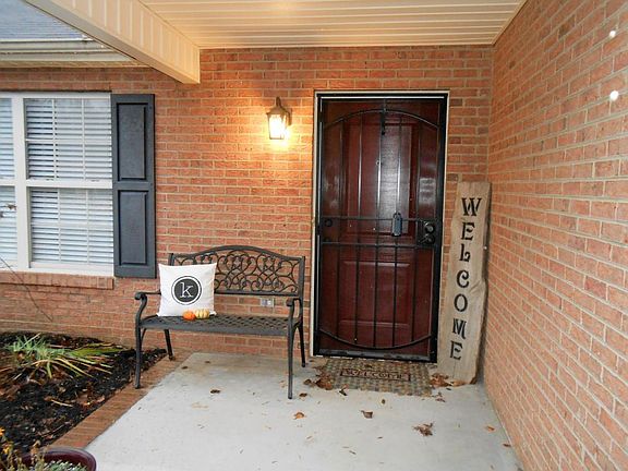 2nd image of 4624 Daisy Mae Ln