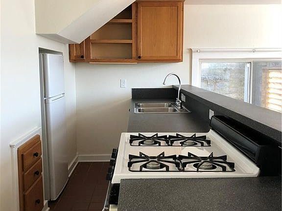 4th image of 978 N Pollard Ave