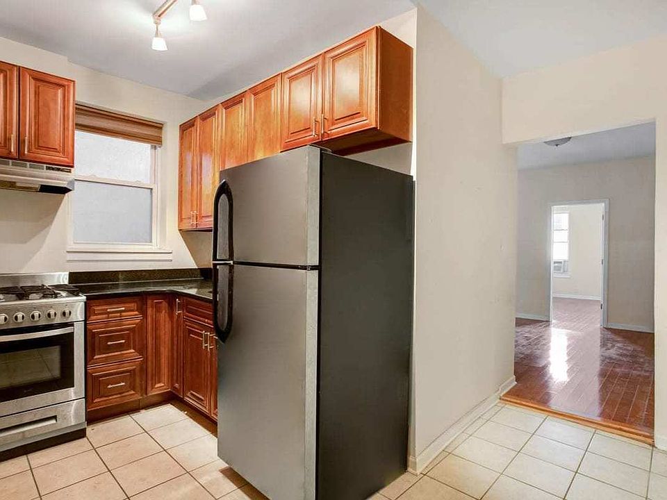 1st image of 1134 44th Dr APT 9
