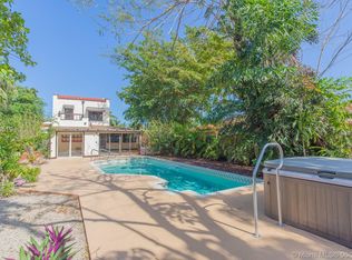 11612 NE 6th Ave, Biscayne Park, FL 33161