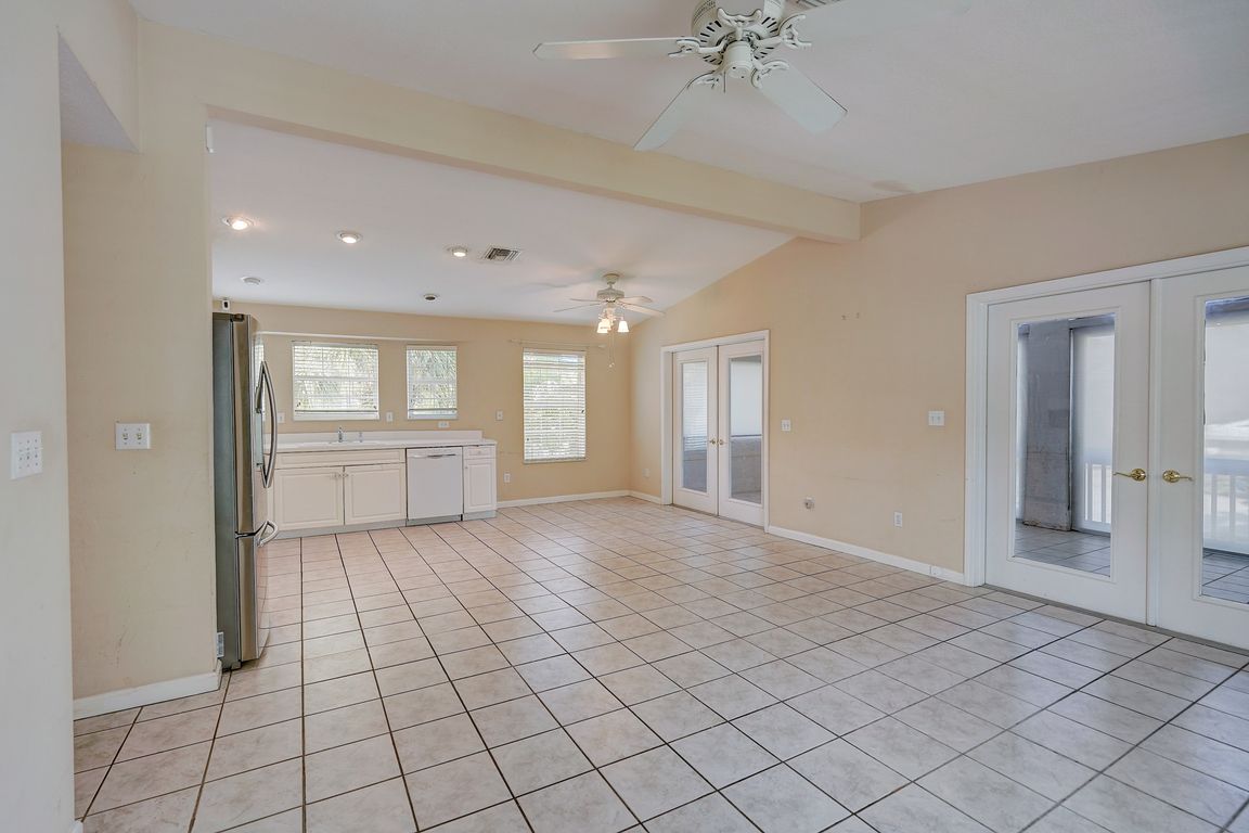 6911 Point Of Rocks Rd, Sarasota, FL 34242 | MLS #A4607515 | Zillow