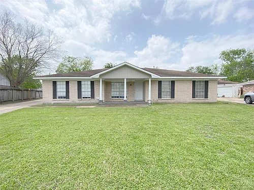 8214 Riptide Dr Photo 1
