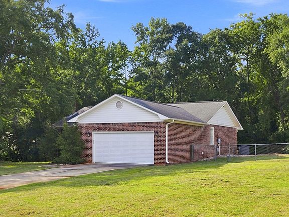 4th image of 4645 Dawn Cir
