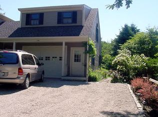 136 Carroll Ave, Newport, RI 02840