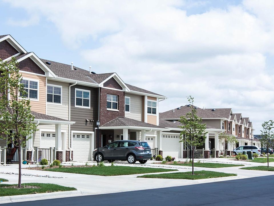 1st image of 497 Southbridge Dr