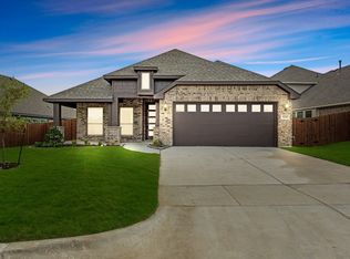 824 Jaguar Rdg, Godley, TX 76044