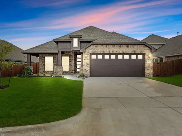 824 Jaguar Rdg, Godley, TX 76044