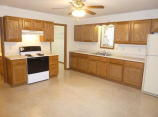 118 W Wheeler St APT 3, West Burlington, IA 52655