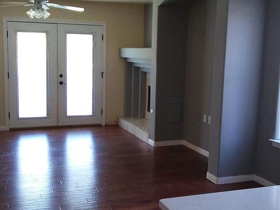 3rd image of 8763 Park Olympia