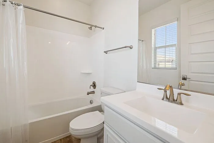 211 E Brinley Dr — Photo 35