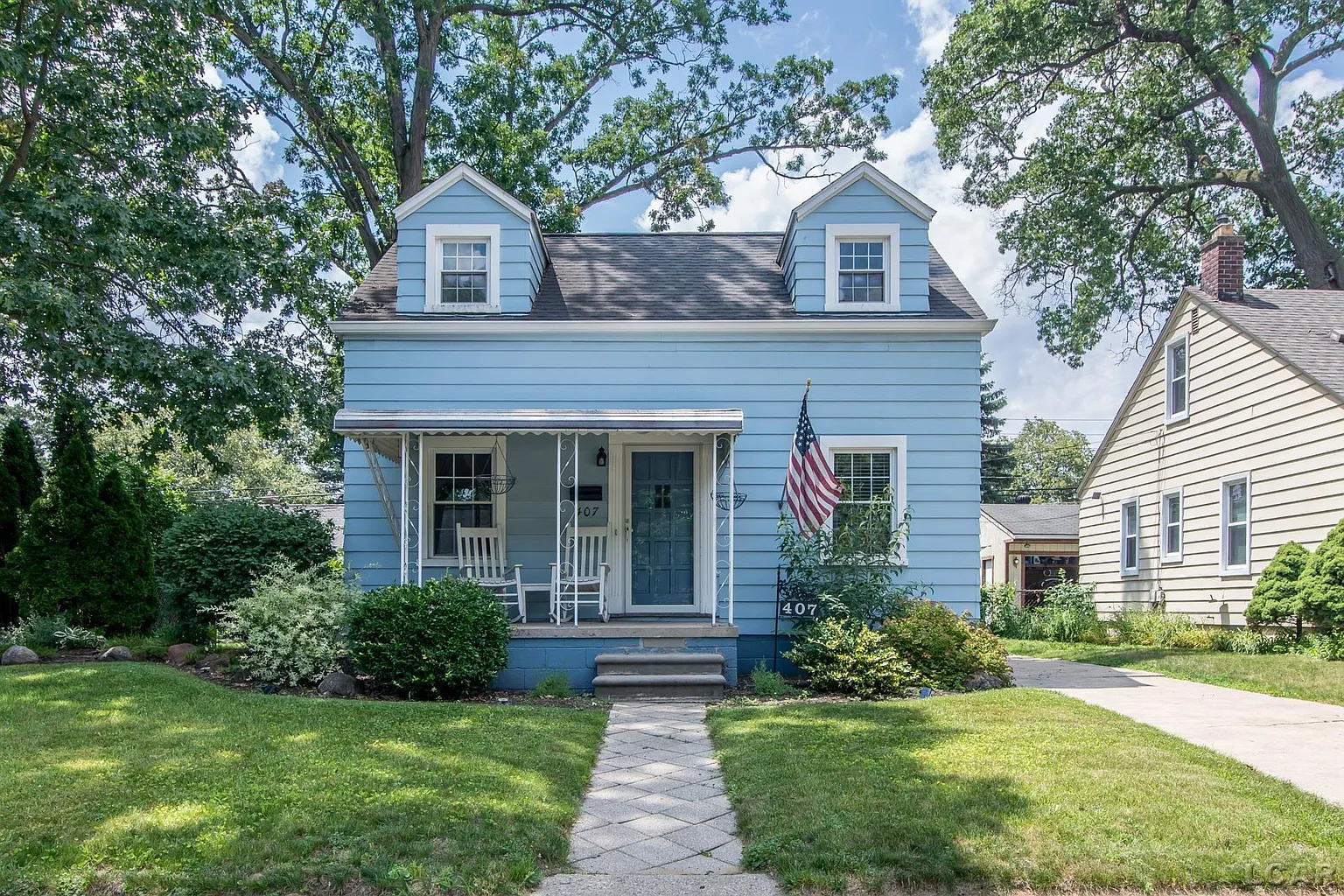 407 Flowerdale St photo 1