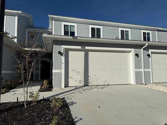 2nd image of 2640 Pine Pl