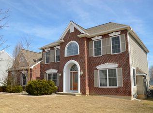 73 Somerset Dr, Glenmont, NY 12077