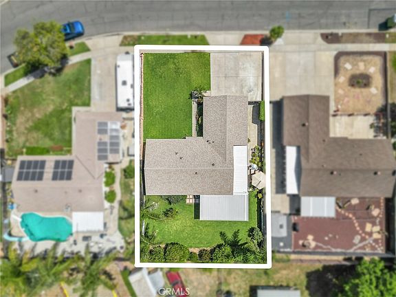 4th image of 12536 Reed Ave