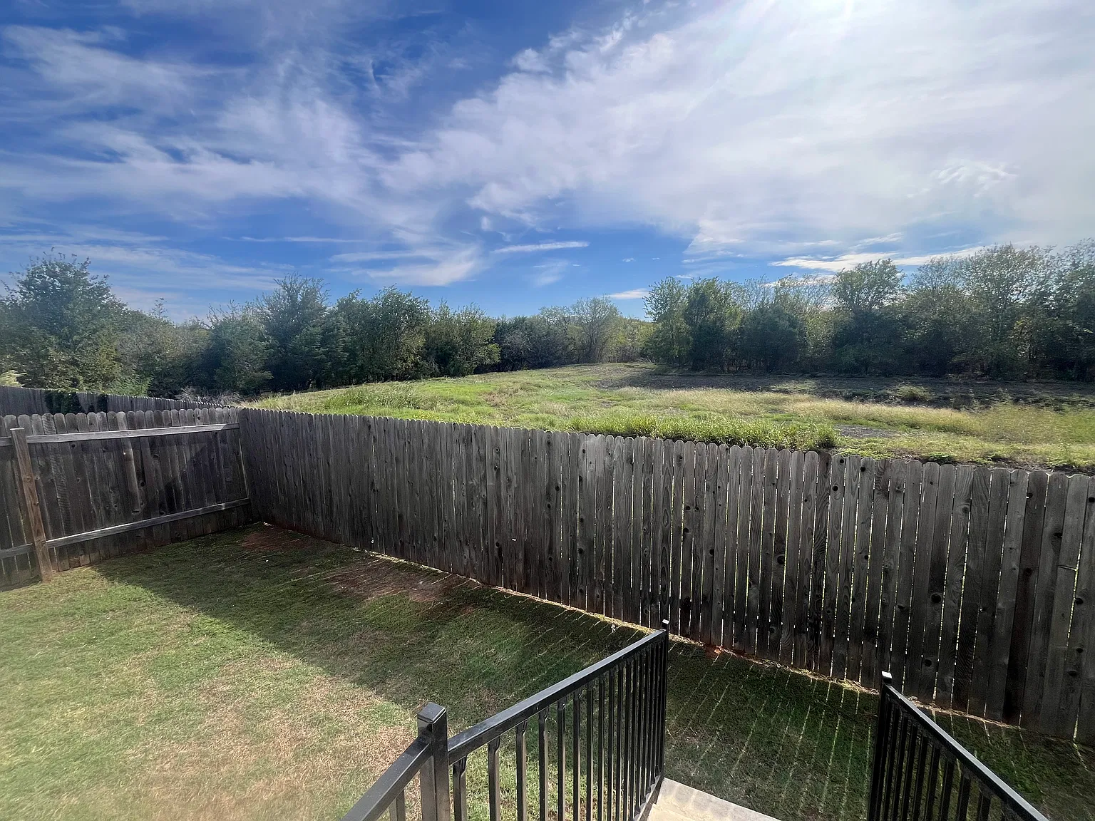 4 bed, 1606 sqft, $2,000 — Photo 2