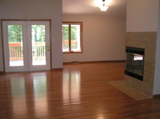 3909 Wakefield Dr, Columbia, MO 65203
