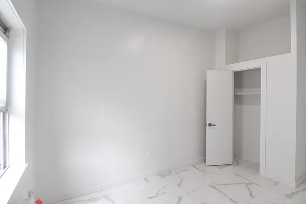 Rented by The Agency | media 7