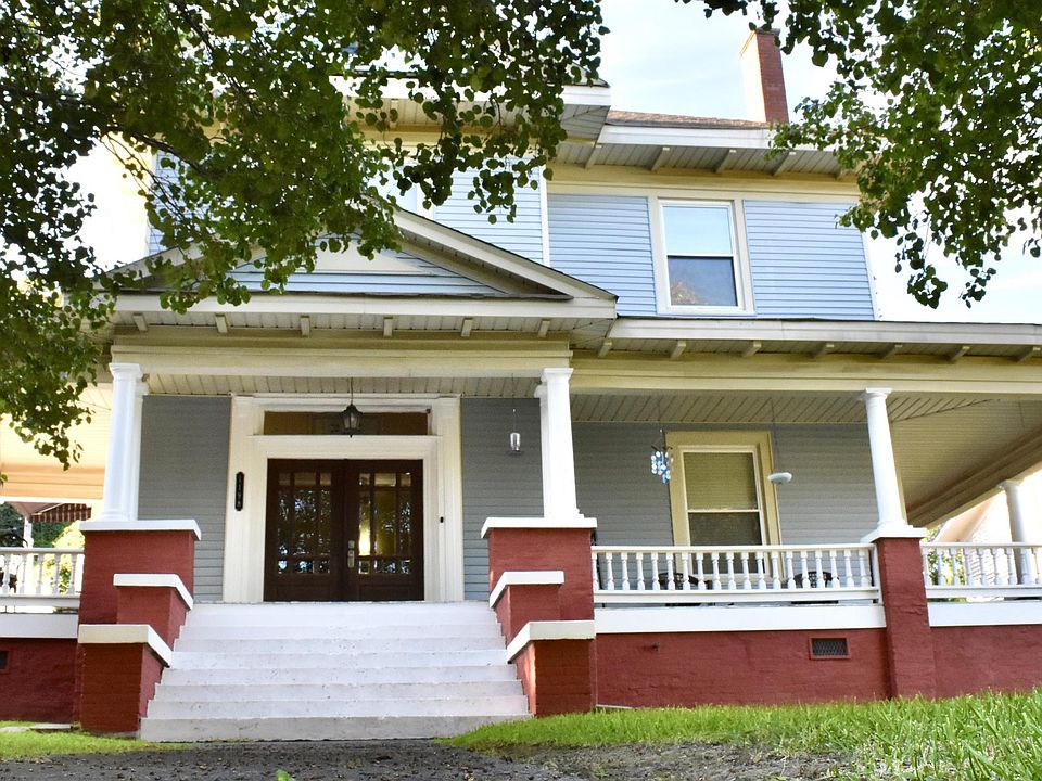 1st image of 1198 Perry St