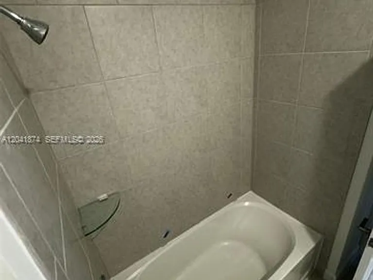 285 SW 159th Ln — Photo 31