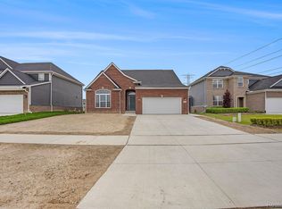 13313 Demil Dr, Romeo, MI 48065