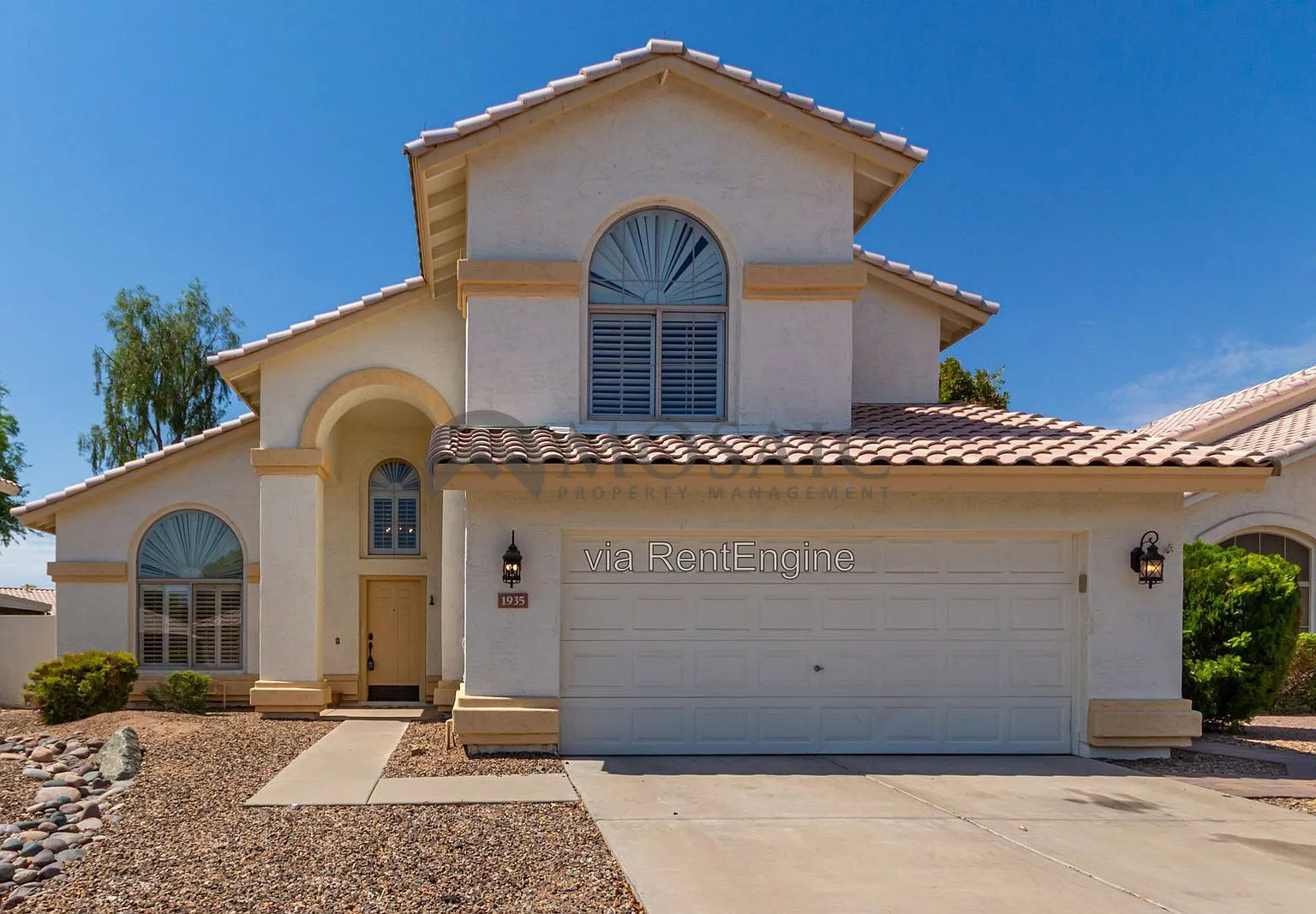 3 bed, 2.5 bath, 2337 sqft, $3,299 — Photo 2