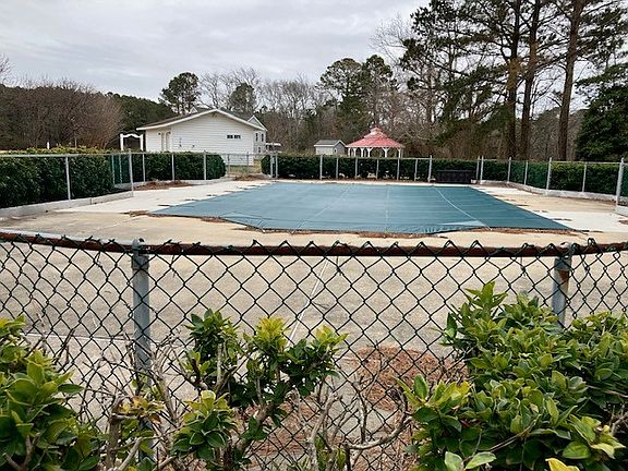 4th image of 18 Peaceful Lakes Dr
