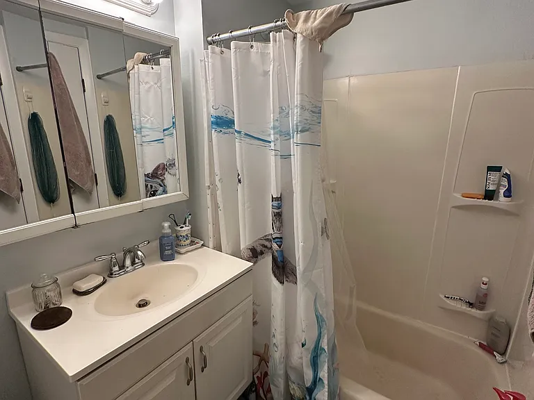 46 Charter St #2 — Photo 8