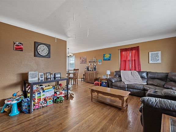 4th image of 708 Grant Wood Dr SE