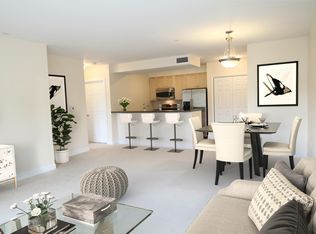 205 Norwest Dr #1202, Norwood, MA 02062