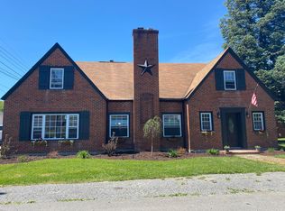 275 4th St #275, Parsons, WV 26287