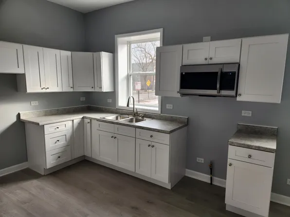 2858 S Christiana Ave, Chicago, IL