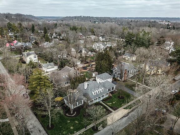 5th image of 228 Harvard Ave